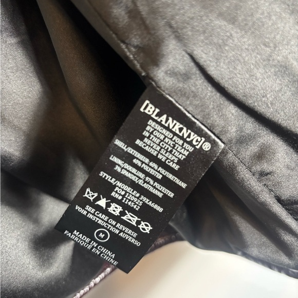 BlankNYC Shiny Crinkle Faux Leather Moto Jacket – Cherry Picked Size Medium - Picture 10 of 10